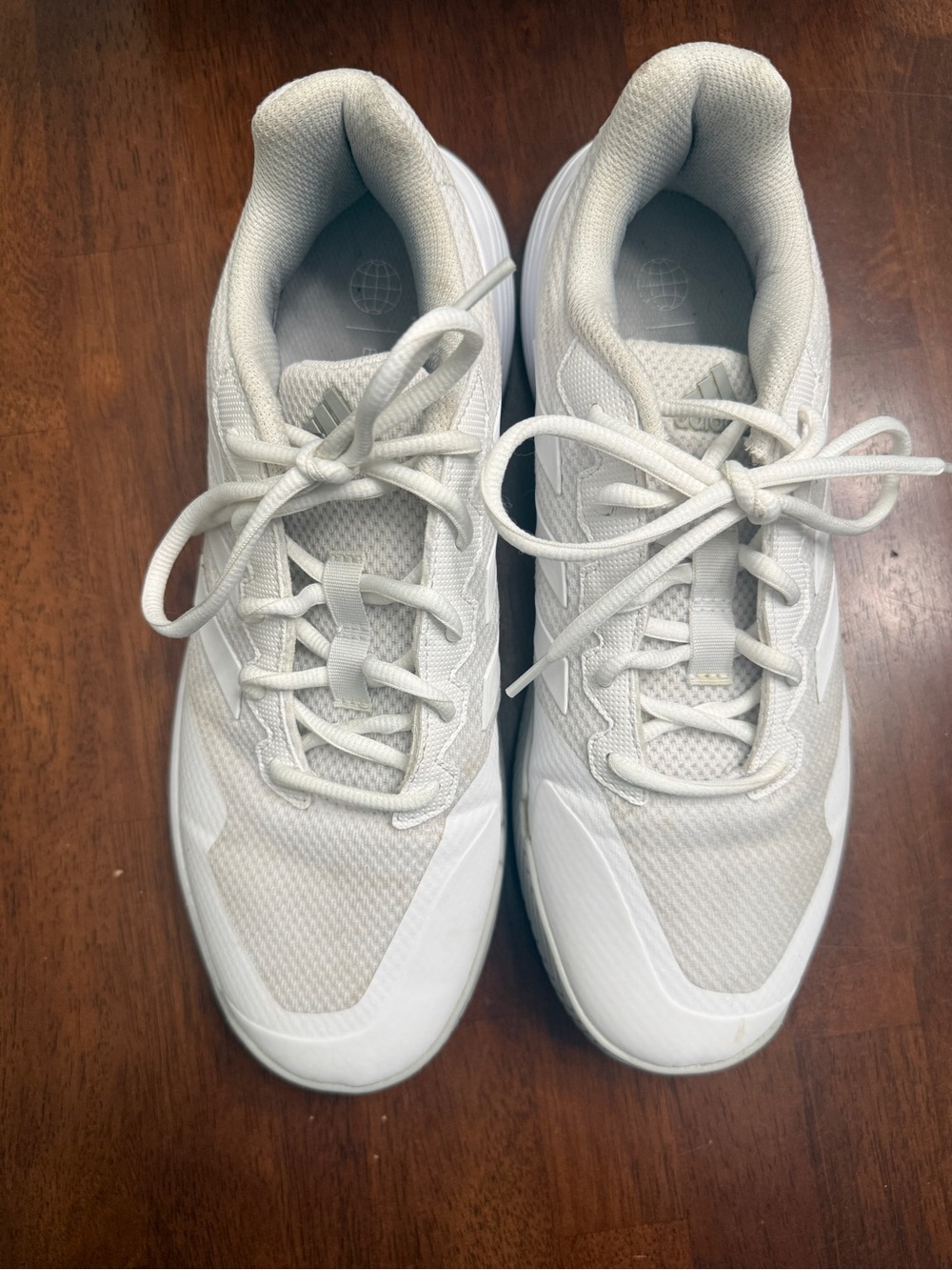 adidas Women's White Gamecourt 2 lightweight Pickleball or Tennis Shoes 10